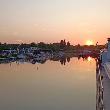 Odyssee Gite Sur Peniche Saint-Valéry-sur-Somme Exteriér fotografie