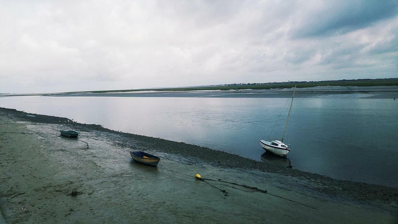 Odyssee Gite Sur Peniche Saint-Valéry-sur-Somme Exteriér fotografie